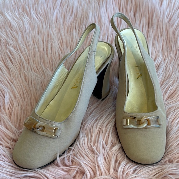 Vintage Prada Women's Cream Slingback Shoes Size 36 1/2 - Picture 2 of 4